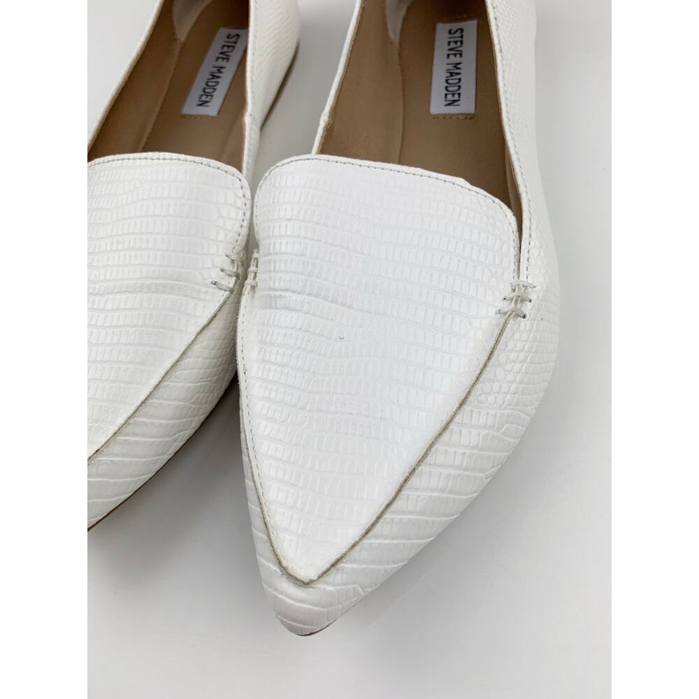 Steve Madden Feather Flats White Faux Leather Pointed Toe Loafers Women's 7.5 - Picture 2 of 9
